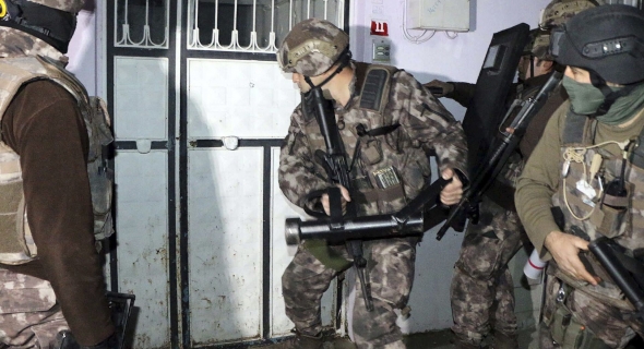الداخلية التركية تلقي القبض على 34 أجنبيا يشتبه بارتباطهم بتنظيم “داعش”