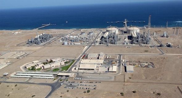 مؤسسة دولية تشيد بجهود سلطنة عُمان لرفع القيمة المضافة لقطاع البتروكيماويات