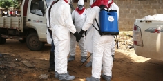 ثماني دول أفريقية تبحث مكافحة تفشي فيروس “إيبولا”