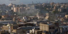 اشتباكات عنيفة في مخيم عين الحلوة رغم الإعلان عن اتفاق لوقف إطلاق النار