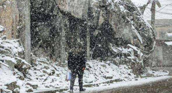 ظاهرة “نادرة” الحدوث.. تساقط ثلوج في بغداد