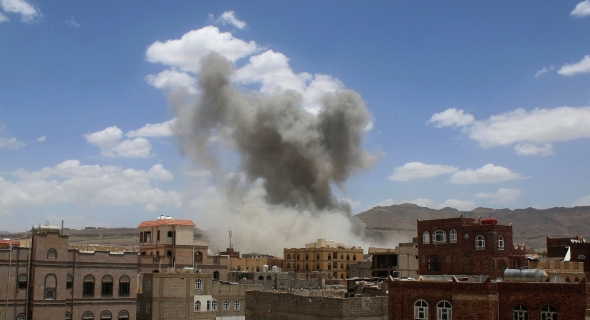 السفير السعودي لدى اليمن: ما قام به الحوثي من غدر ونقض للعهود جزء من تربيته الإيرانية