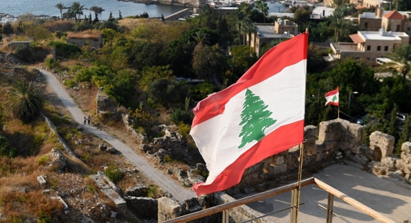 لبنان على شفير حرب أهلية
