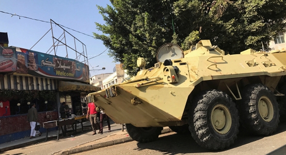 بريطانيا قلقة من دخول أسلحة إيرانية لليمن بعد فرض حظر السلاح