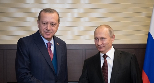 بوتين وأردوغان يبحثان هاتفيا الوضع في عفرين وإدلب بسوريا