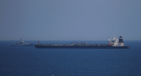 “لندن” لـ”طهران”: سنفرج عن ناقلة النفط الإيرانية إذا ضمنا أنها لن تتوجه إلى سوريا