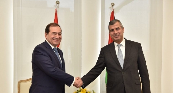 الأردن يؤكد أهمية استئناف ضخ الغاز الطبيعي المصري لعمان