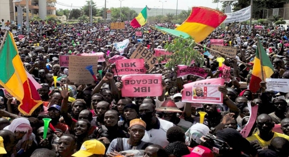 مفوضية حقوق الإنسان تدعو إلى التحقيق في استخدام القوة المفرطة ضد المتظاهرين بمالي