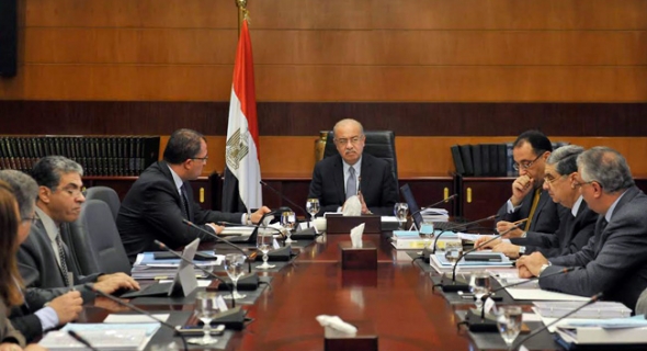 الحكومة توافق على قانوني الجمارك والدواء