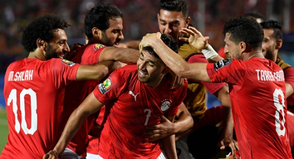 بهدف تريزيجيه.. مصر تفوز على زيمبابوي في افتتاح أمم إفريقيا بحضور الرئيس السيسي