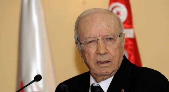 “السبسي” يدعو إلى إنجاح الانتخابات البلدية في تونس