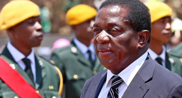 الحزب الحاكم في زيمبابوي يوافق على ترشيح الرئيس لولاية جديدة في 2023