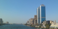 البنك الأهلى المصرى وبنك الاستثمار الأوروبى يوقعان عقد تمويل بـ100مليون دولار
