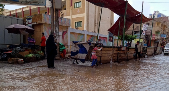 المطر يعرقل عملية التصويت في بيلا في اليوم الأول لانتخابات مجلس النواب
