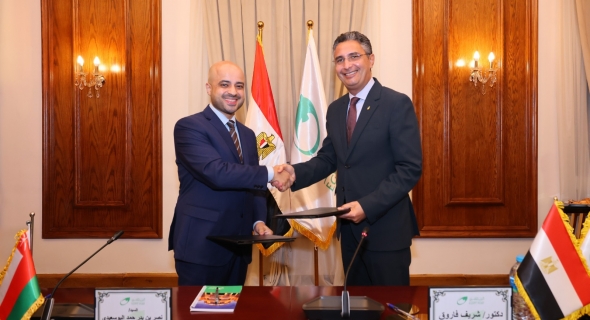 مصر وعُمان يوقعان اتفاقية تعاون لتطوير وتبادل الخدمات البريدية واللوجستية بين البلدين
