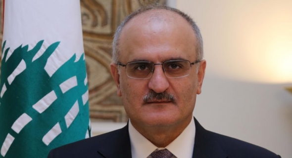 عدم اقرار موازنة 2018 يثقل كاهل لبنان قبل مؤتمر المانحين
