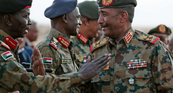 المدنيون في السودان يخشون ‘الانقلاب الحقيقي’ وواشنطن تحذر العسكريين