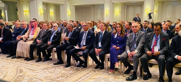 القمة المصرفية العربية الدولية تختتم أعمالها في باريس داعية إلى “ترسيخ الشراكة العربية الأوروبية في مواجهة التحديات العالمية”
