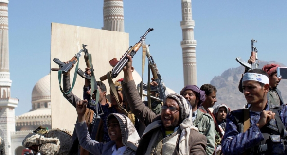 الحوثي يهدد باستهداف الرياض وأبوظبي دعما لإيران