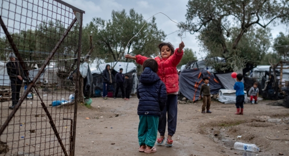 مع استمرار تدفق المهاجرين إلى الحدود التركية الأوروبية.. الأمم المتحدة تدعو إلى التهدئة