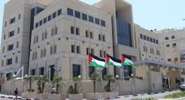 محافظ سلطة النقد الفلسطينية يبحث مع مجموعة من الخبراء والأكاديميين سبل معالجة آثار “تراكم الشيكل”