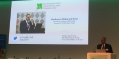 رئيس أكاديمية البحث العلمي يستعرض في لندن استعدادات وزارة التعليم العالي لمؤتمر المناخ COP27
