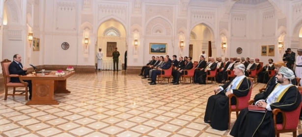 الرئيس عبدالفتاح السيسي يلتقى برجال الأعمال العمانيين