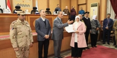 محافظ كفرالشيخ يكرم 56 متميزًا من أبناء المحافظة في مختلف المجالات