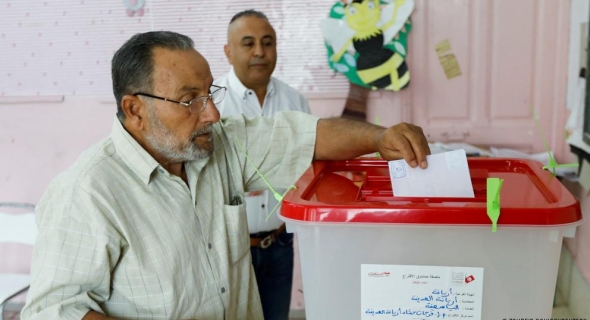 رئيس بعثة الجامعة العربية لملاحظة الاستفتاء: لا اختلالات تؤثر على سير عملية التصويت