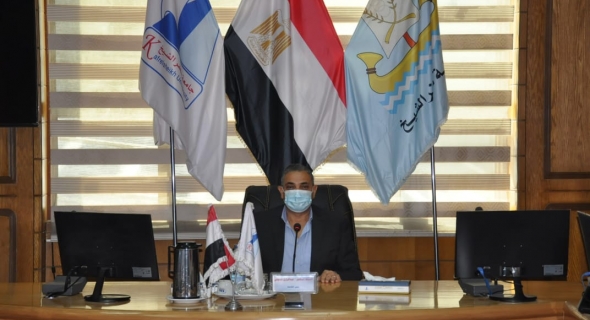 رئيس جامعة كفر الشيخ يوجه بترشيد الإنفاق العام وخطط للأنشطة الطلابية