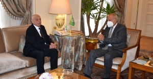 “أبو الغيط” يجدد دعم الجامعة العربية للدفع قدما بالعملية السياسية في ليبيا