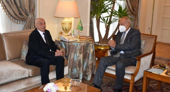 “أبو الغيط” يجدد دعم الجامعة العربية للدفع قدما بالعملية السياسية في ليبيا