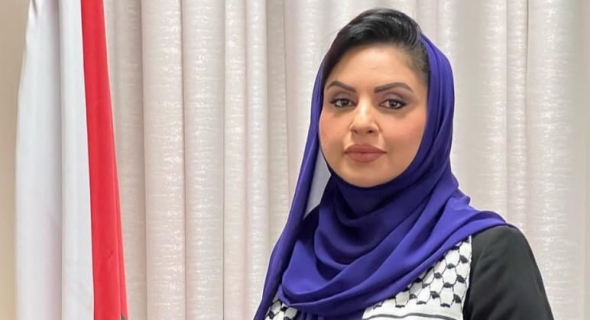 الإعلامية العمانية جيهان اللمكية تفوز بجائزة شيرين أبو عاقلة من منظمة المرأة العربية