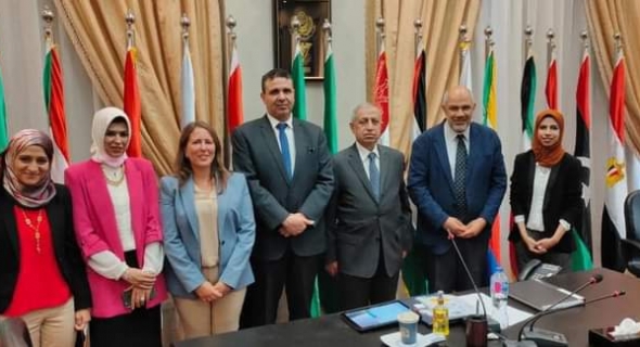 رئيس”الأكاديمية البحرية”