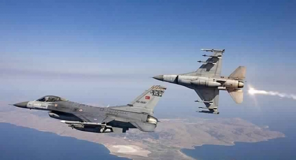 سلاح الجو التركي يدمر مخابئ للعمال الكردستاني في شمال العراق
