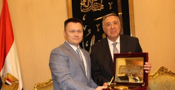رئيس المحكمة الدستورية العليا يستقبل النائب العام الروسي ويبحثان أوجه التعاون القضائي