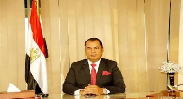 أسامة أبو المجد رئيس رابطة تجار السيارات: انخفاض أسعار السيارات سيصل إلى 30 % بنهاية عام 2025
