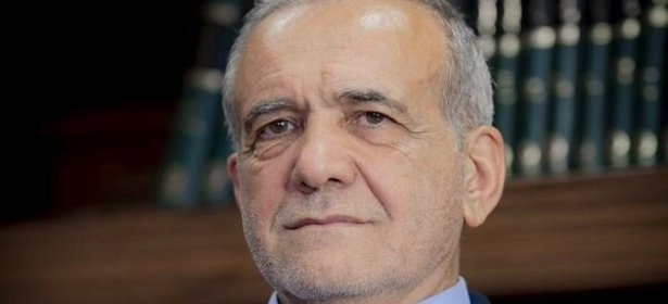 الرئيس الإيراني يرى اتفاقا محتملا مع الولايات المتحدة