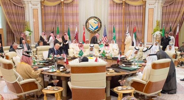 “الرياض” تحتضن قمة خليجية أمريكية تهدف إلى تعزيز التعاون