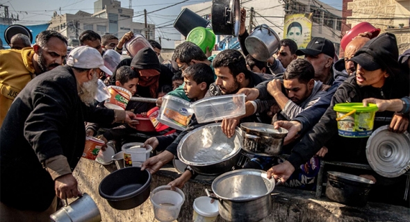 أمعاء خاوية وضمير عالمي غائب.. غزة تحت سلاح التجويع