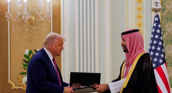 الرئيس الأمريكي وولي العهد السعودي يوقعان اتفاقية شراكة إستراتيجية
