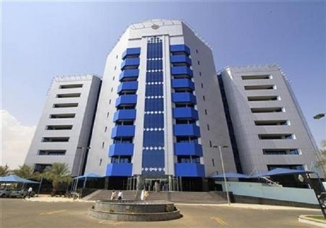“بنك السودان المركزي” يعلن فكّ تجميد أرصدة مصرفية لدى الولايات المتحدة