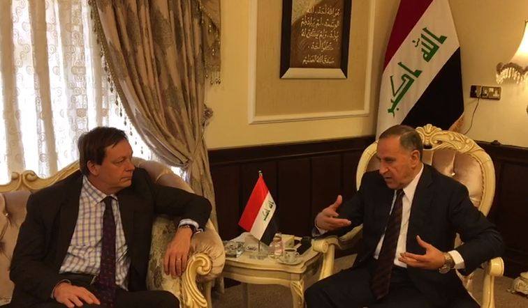 خالد العبيدي يبحث مع السفير البريطاني بالعراق سبل حل الأزمة بين بغداد وأربيل