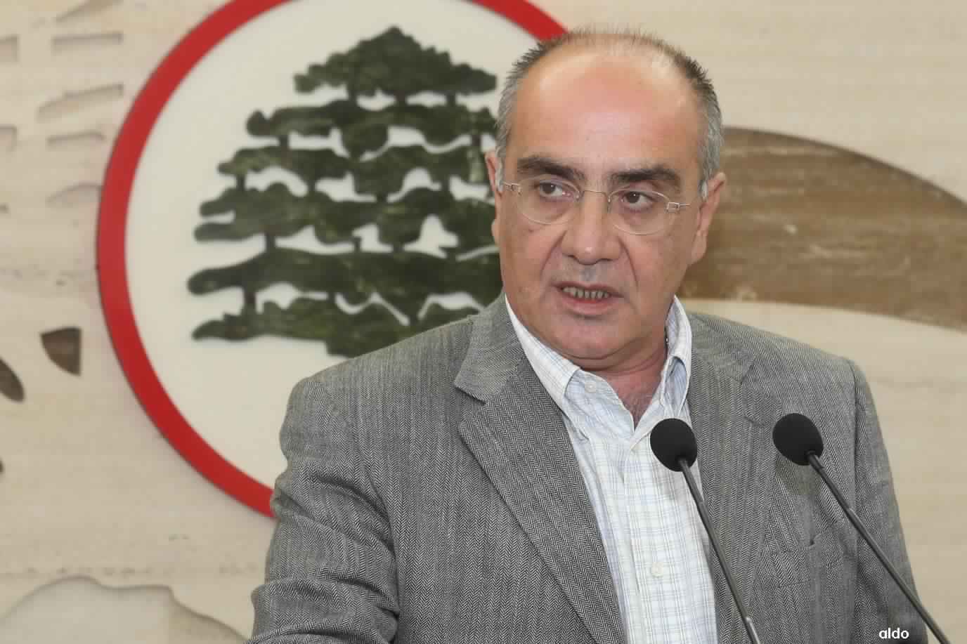 سياسي لبناني: الإطاحة باتفاق الطائف خلال أشهر
