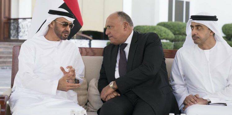 “شكري” يصل أبو ظبي ويبحث مع ولي العهد “الأزمة اللبنانية” وأوضاع المنطقة