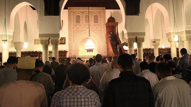 فرنسا تتراجع عن تمويل ثلاث مشاريع أبحاث عن الإسلام