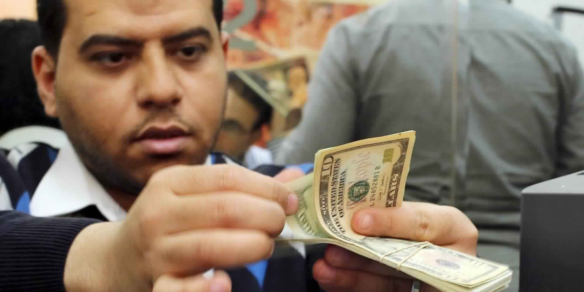 تحويلات المصريين المغتربين ترتفع 24.4%