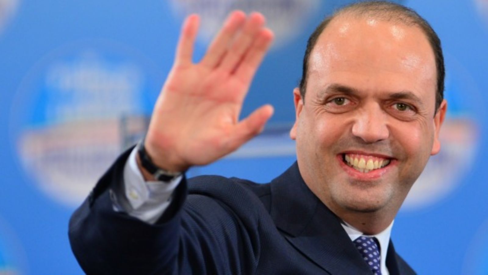 وزير الخارجية الإيطالي: ندعم العراق فى حربها ضد الإرهاب.. وسأزور بغداد قريبًا