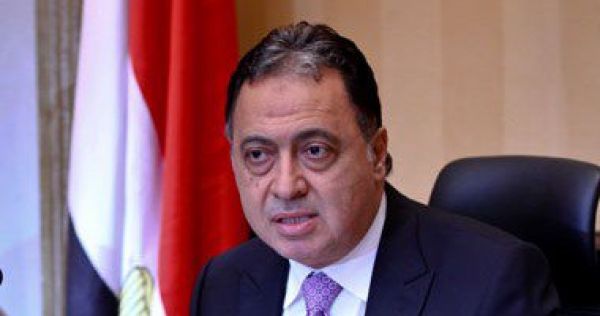 وزير الصحة يصل معهد ناصر لإجراء عملية جراحية دقيقة لإحدى مصابي حادث الكنيسة
