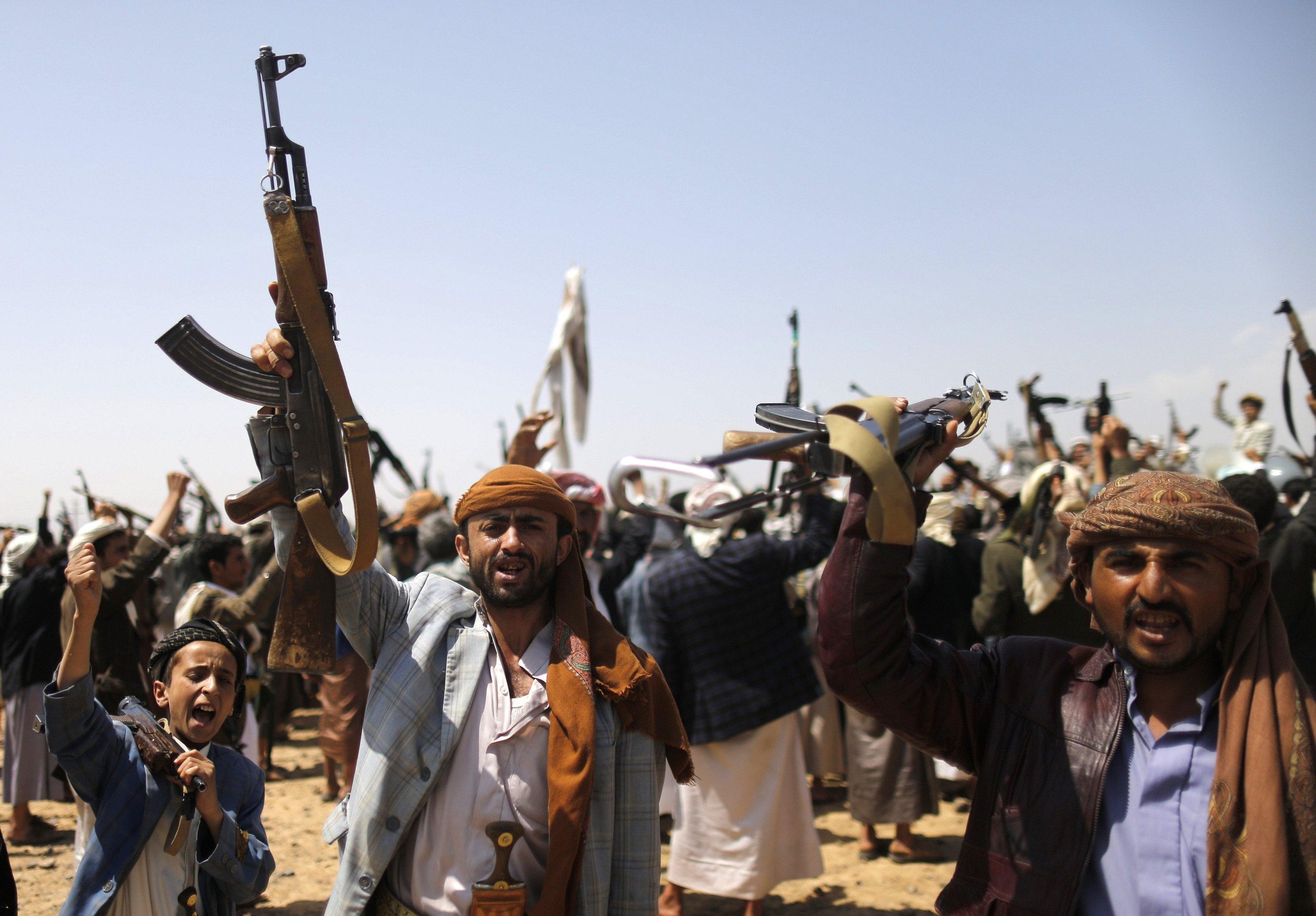 الحوثيون يطلقون سراح 40 صحفيا في اليمن